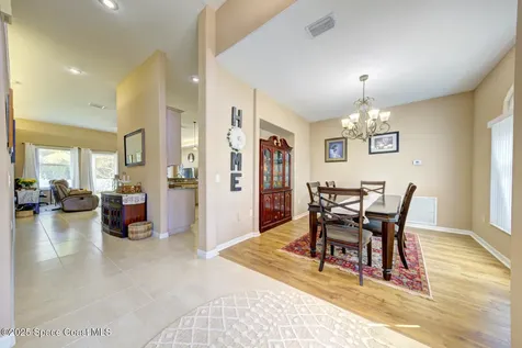 561 Tuttle Court SE Palm Bay FL 32909
