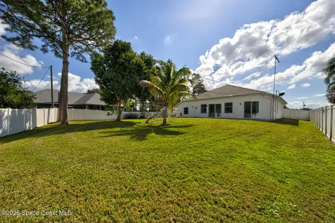 561 Tuttle Court SE Palm Bay FL 32909
