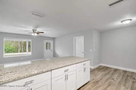 6266 5th Street Vero Beach FL 32968
