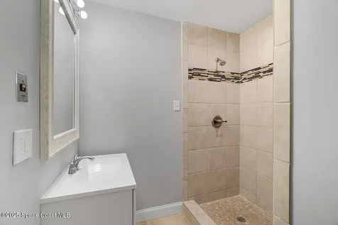 6266 5th Street Vero Beach FL 32968