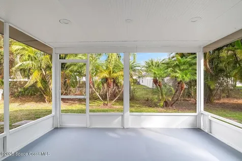 6266 5th Street Vero Beach FL 32968