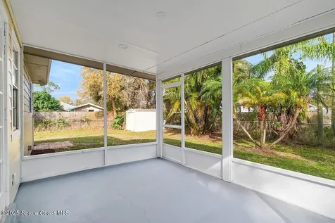 6266 5th Street Vero Beach FL 32968
