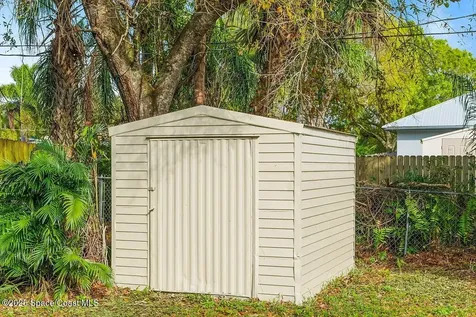 6266 5th Street Vero Beach FL 32968