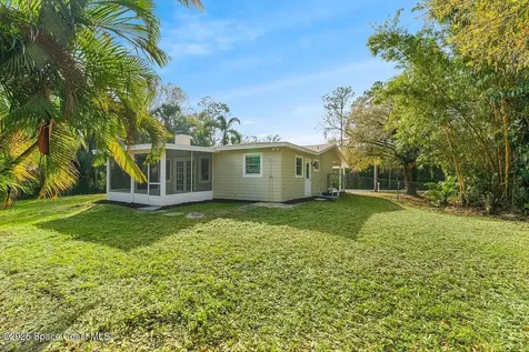 6266 5th Street Vero Beach FL 32968