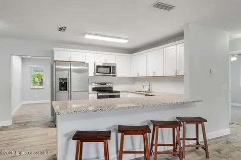 6266 5th Street Vero Beach FL 32968