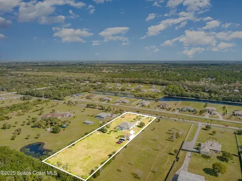 1900 Weber Road Malabar FL 32950