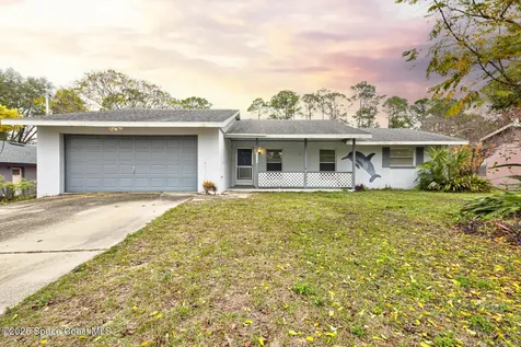 3036 Lynnhaven Street Deltona FL 32738