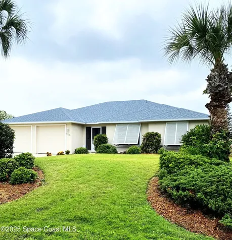 370 Lakeview Drive Melbourne Beach FL 32951