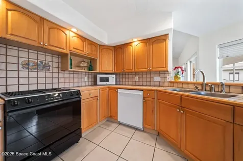 370 Lakeview Drive Melbourne Beach FL 32951