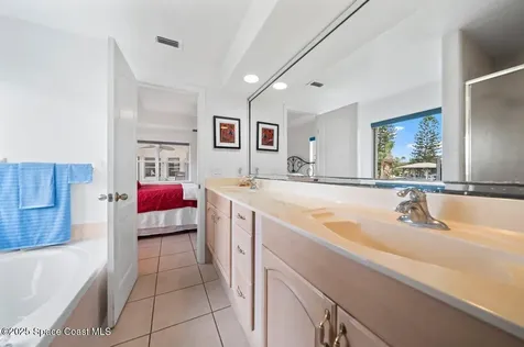 370 Lakeview Drive Melbourne Beach FL 32951