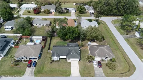 1613 Glenridge Street NW Palm Bay FL 32907