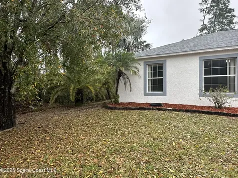 2743 Somerset Avenue SE Palm Bay FL 32909
