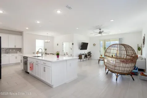 1217 Canfield Circle SE Palm Bay FL 32909