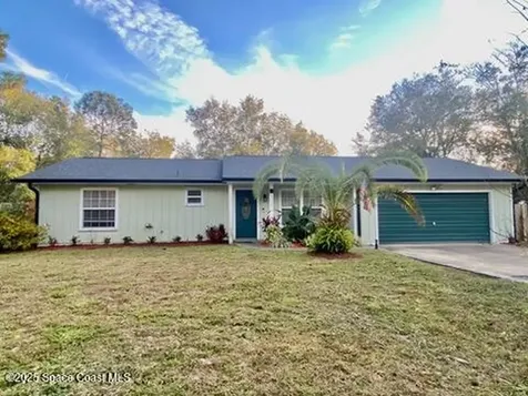 2250 Calle Revilla Deland FL 32724