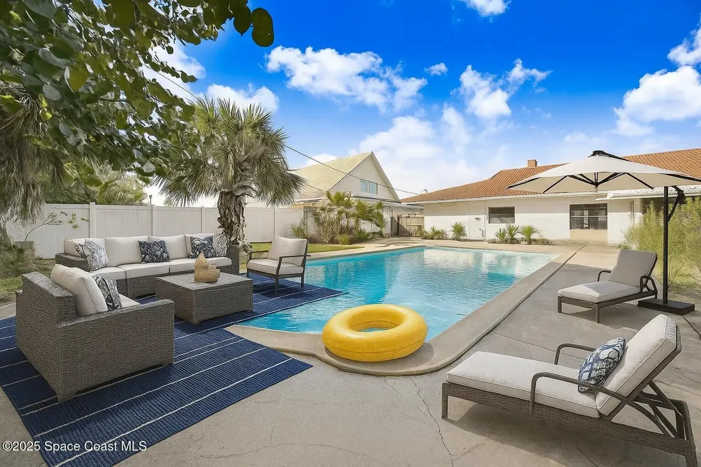 127 E Osceola Lane Cocoa Beach FL 32931