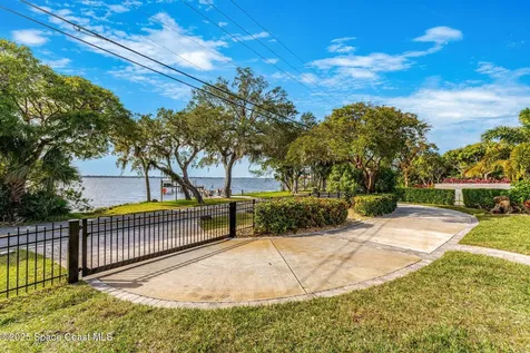 10160 S Tropical Trail Merritt Island FL 32952
