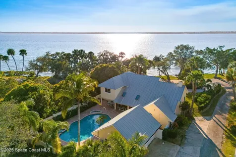 10160 S Tropical Trail Merritt Island FL 32952