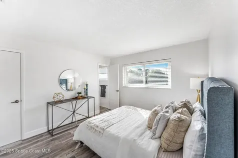 125 Algonquin Terrace Indian Harbour Beach FL 32937