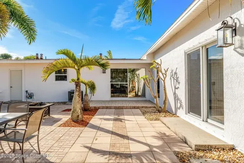 125 Algonquin Terrace Indian Harbour Beach FL 32937