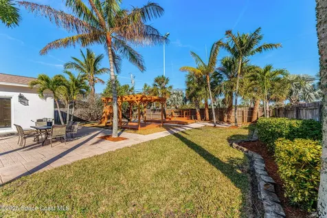 125 Algonquin Terrace Indian Harbour Beach FL 32937