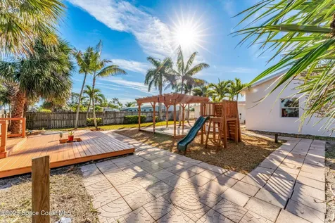 125 Algonquin Terrace Indian Harbour Beach FL 32937