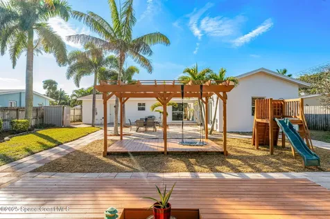 125 Algonquin Terrace Indian Harbour Beach FL 32937