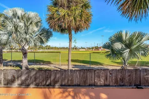 125 Algonquin Terrace Indian Harbour Beach FL 32937