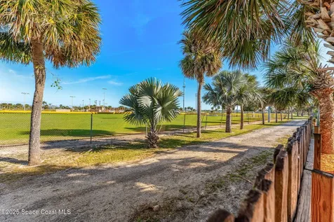 125 Algonquin Terrace Indian Harbour Beach FL 32937