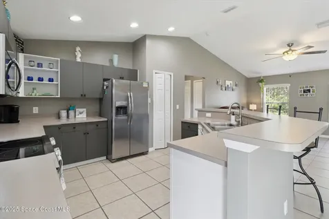 2834 Sage Avenue SW Palm Bay FL 32908
