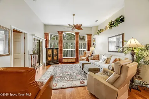 2223 Chinaberry Circle SE Palm Bay FL 32909