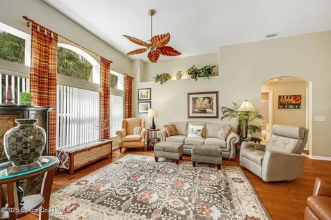2223 Chinaberry Circle SE Palm Bay FL 32909