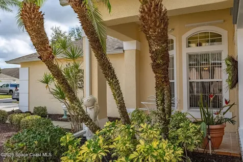 2223 Chinaberry Circle SE Palm Bay FL 32909