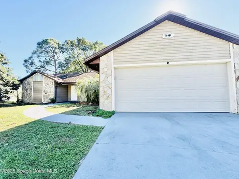 1810 Kamloops Street NW Palm Bay FL 32907