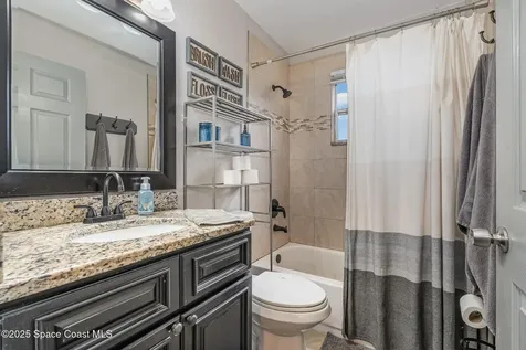 390 Evergreen Street NE Palm Bay FL 32907