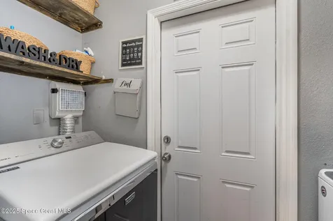 390 Evergreen Street NE Palm Bay FL 32907