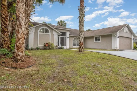 390 Evergreen Street NE Palm Bay FL 32907