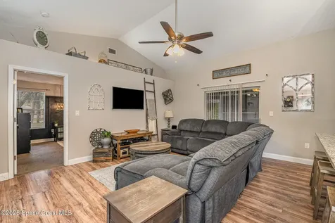 390 Evergreen Street NE Palm Bay FL 32907