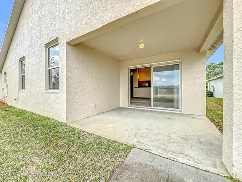 2250 Chinaberry Circle SE Palm Bay FL 32909
