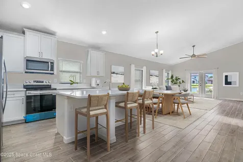 280 Wiregrass Avenue West Melbourne FL 32904