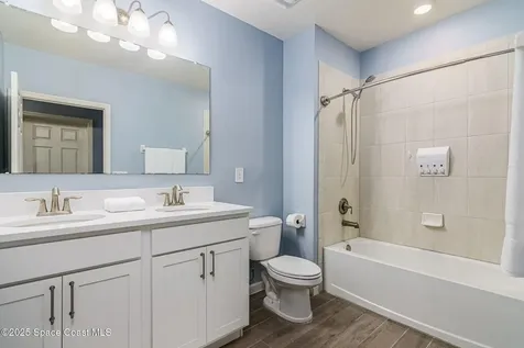280 Wiregrass Avenue West Melbourne FL 32904