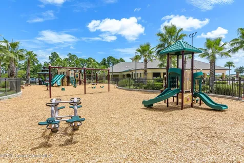 280 Wiregrass Avenue West Melbourne FL 32904