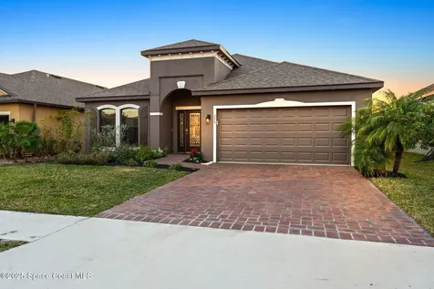 280 Wiregrass Avenue West Melbourne FL 32904