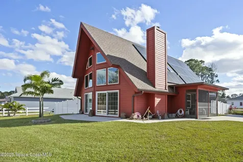 1696 Raymore Street NW Palm Bay FL 32907