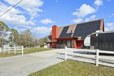 1696 Raymore Street NW Palm Bay FL 32907