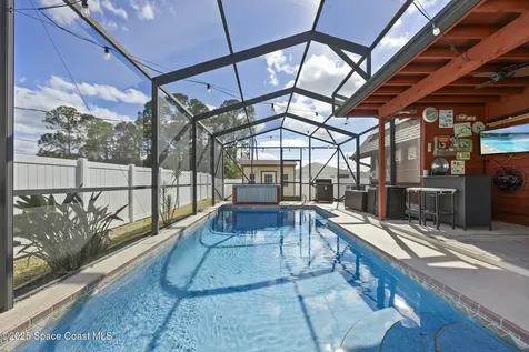 1696 Raymore Street NW Palm Bay FL 32907