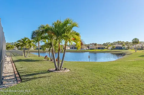 2381 Nutmeg Lane SE Palm Bay FL 32909