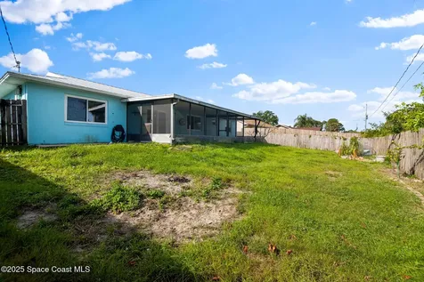 1589 Paisley Street NW Palm Bay FL 32907