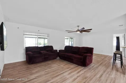 1589 Paisley Street NW Palm Bay FL 32907