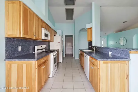 651 Binney Street NE Palm Bay FL 32907