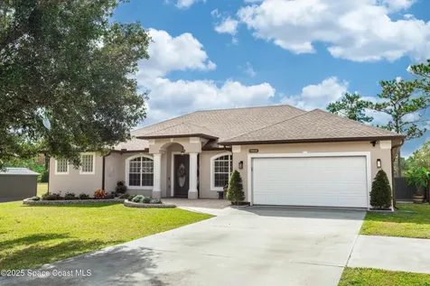 19808 Seaview Street Orlando FL 32833